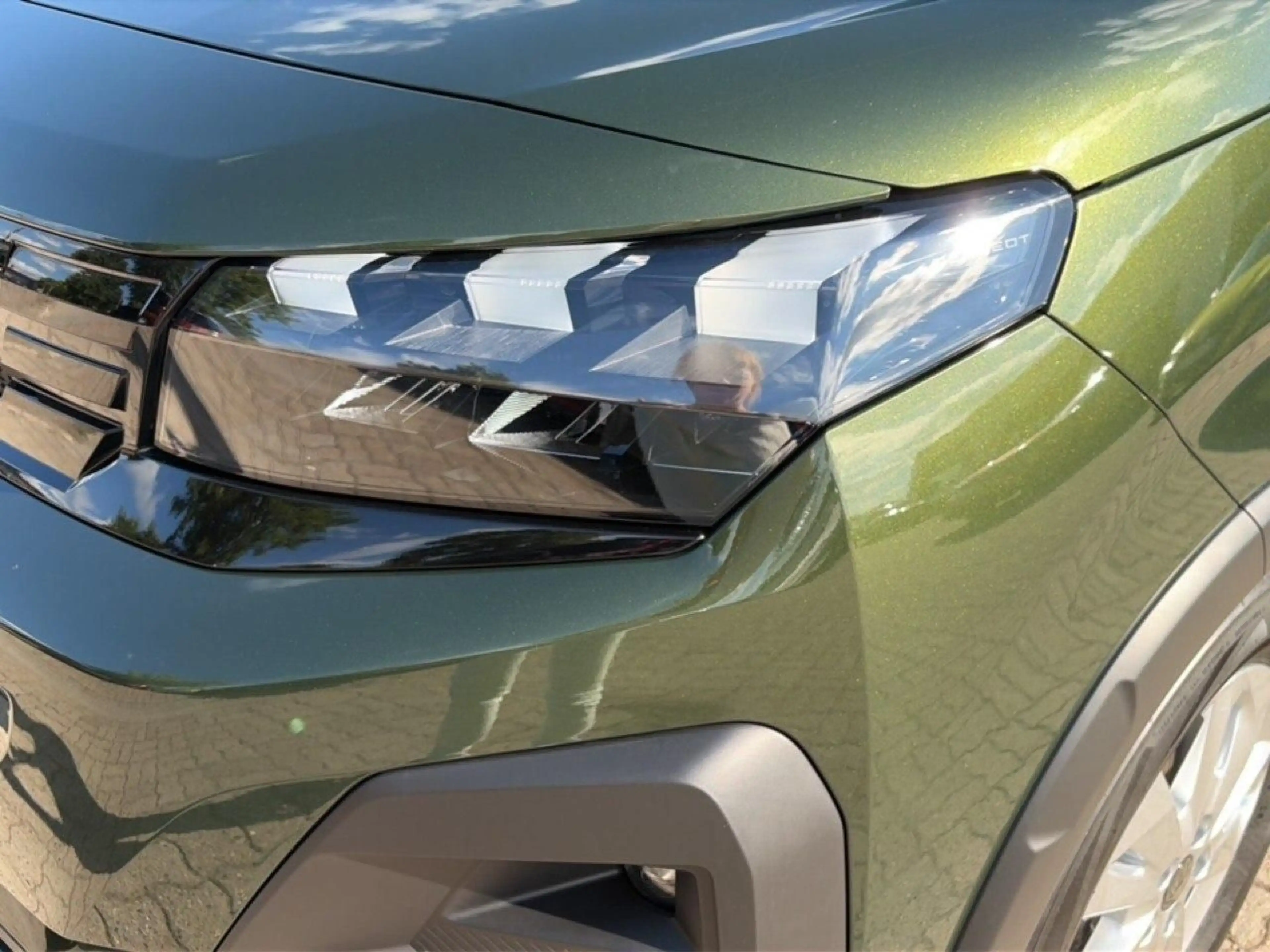 Peugeot Rifter Allure N1 L2 130 BHDi, Style Paket, 180° — photo 12