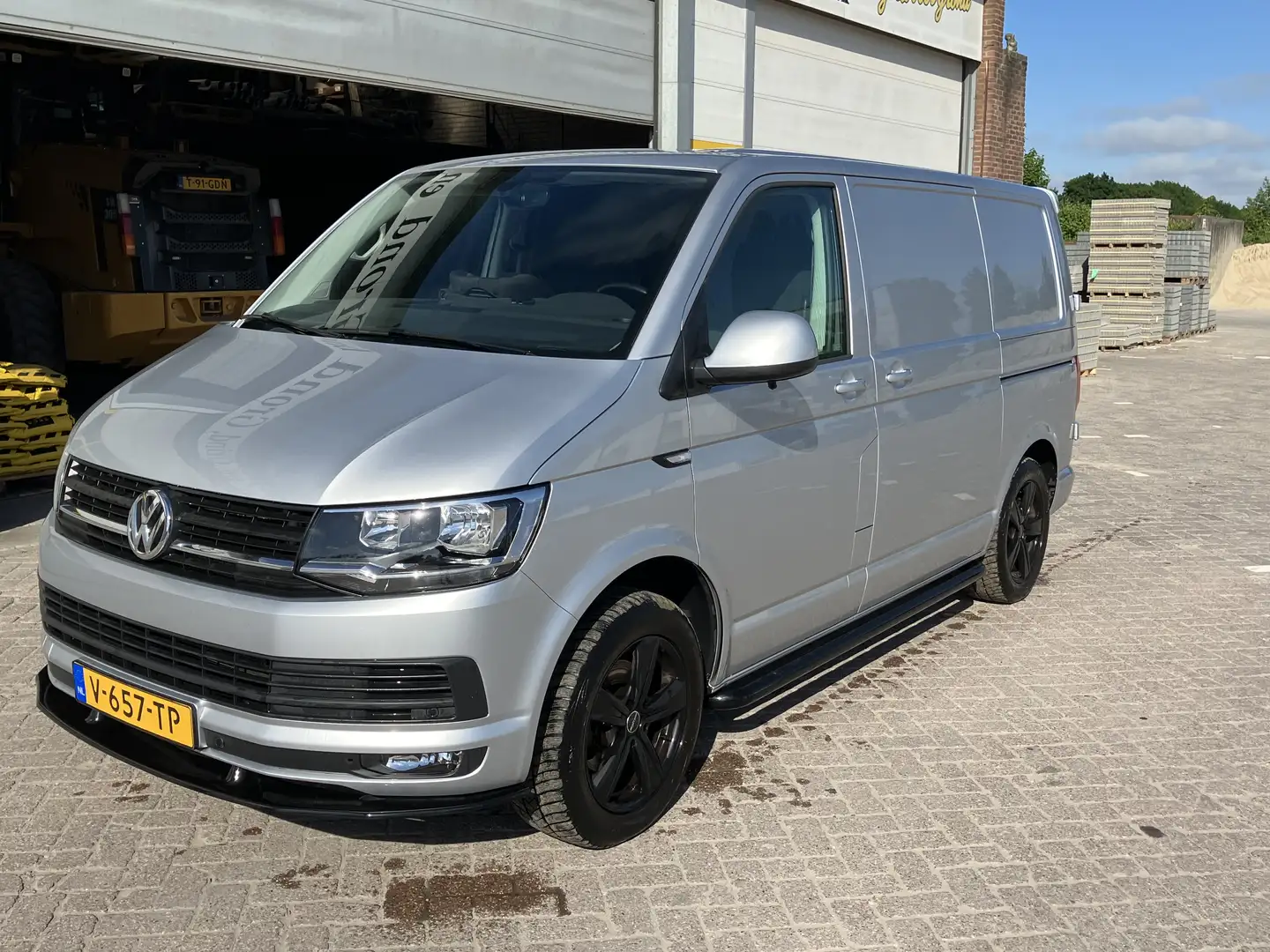 Volkswagen T6 Transporter DSG Kurz Plus Comfortline - 1