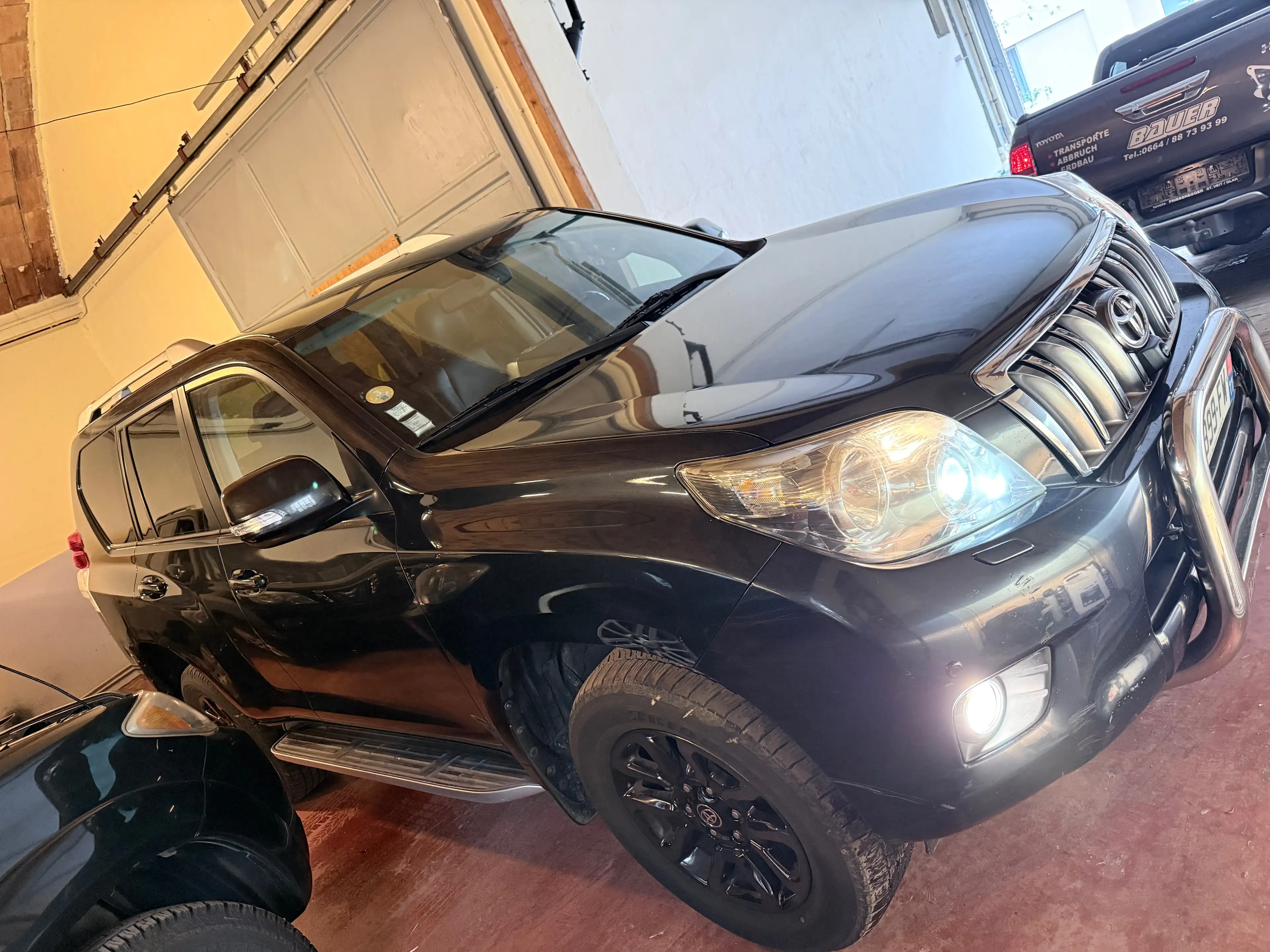 Toyota Land Cruiser Prado VX — photo 2