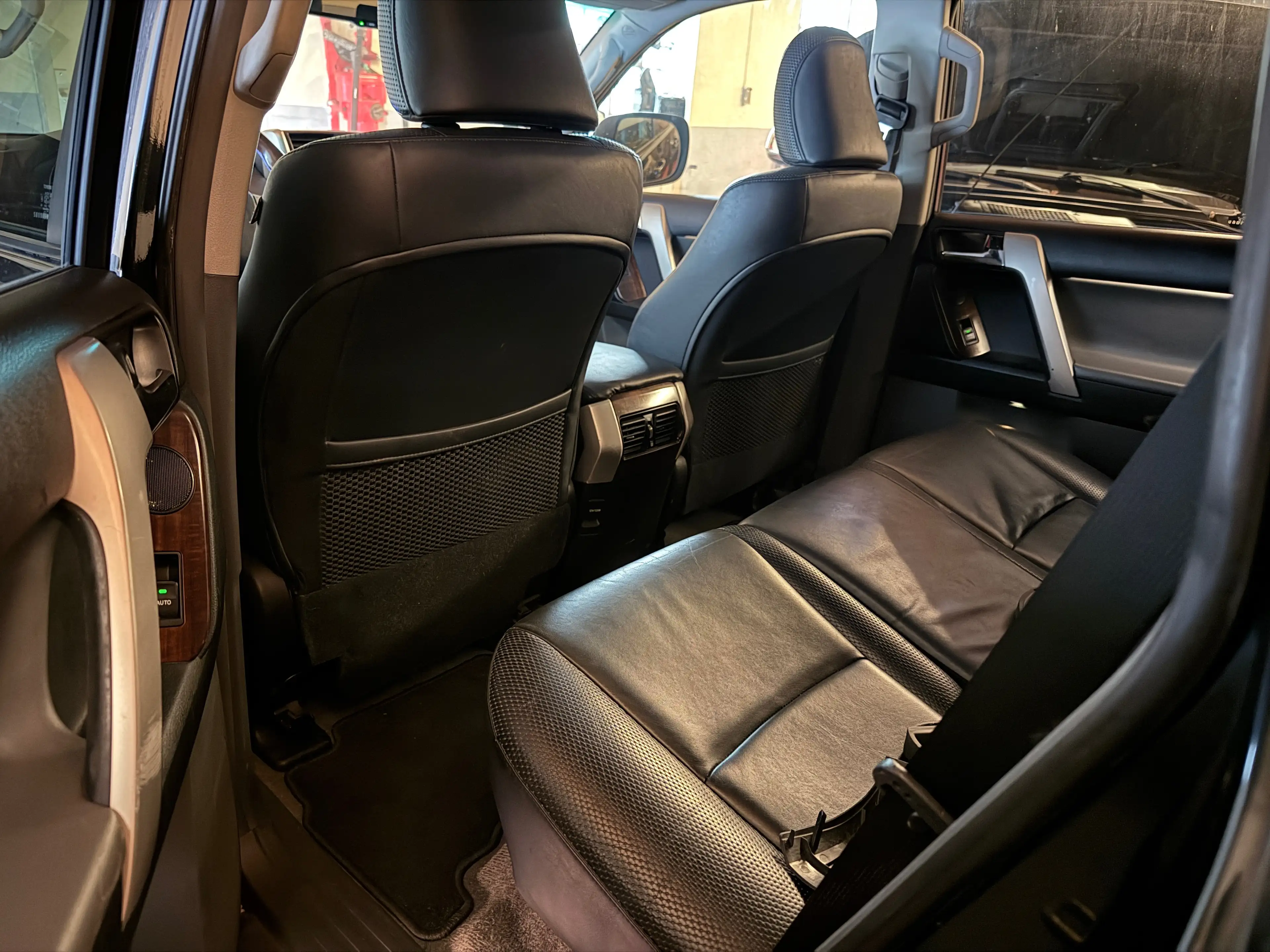 Toyota Land Cruiser Prado VX — photo 5