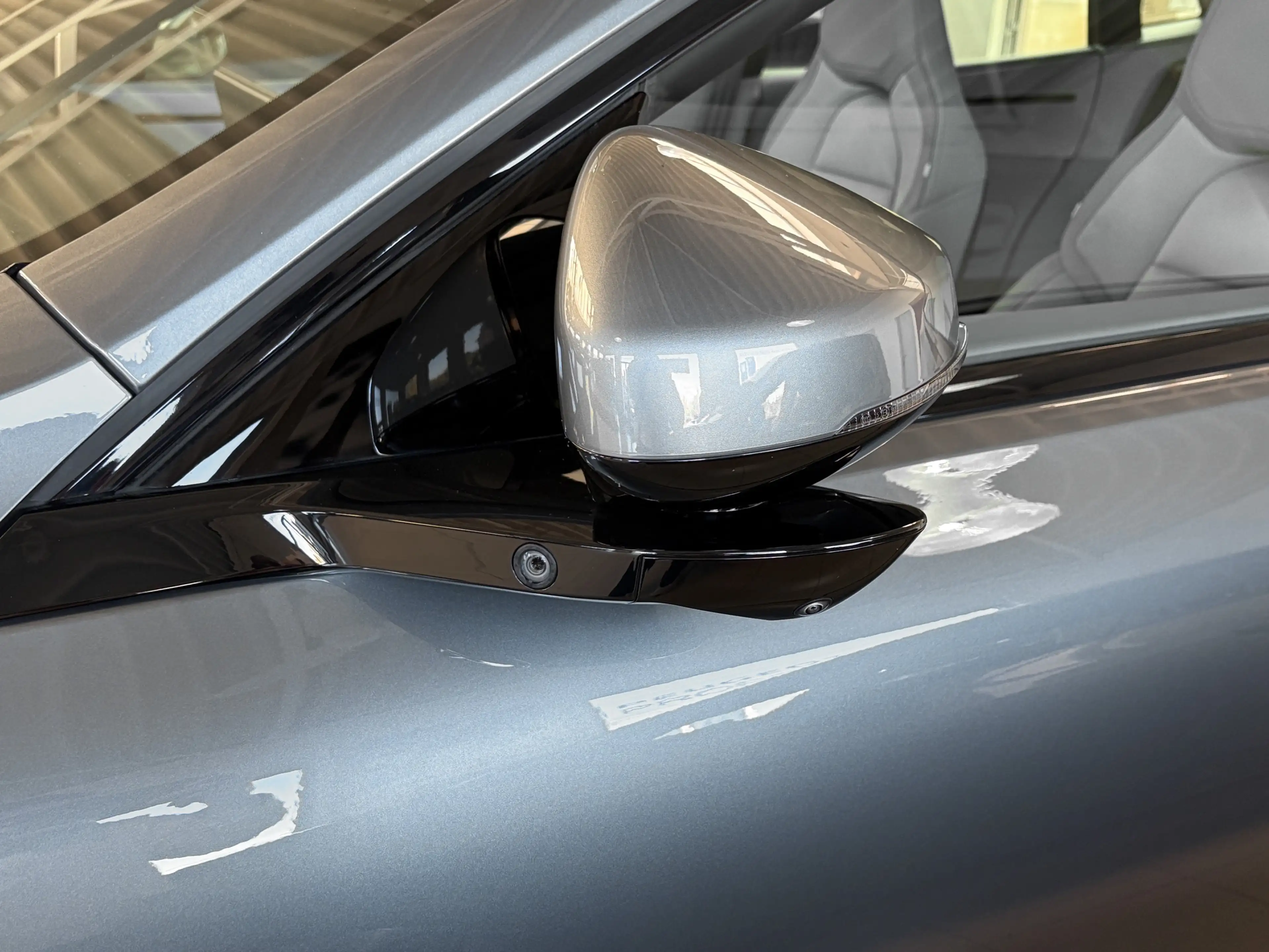 Polestar 4 Dual Motor 100kWh pilot, plus , 20 inch, white int — photo 3