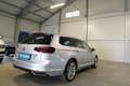 Volkswagen Passat Variant Elegance 2,0 SCR TDI DSG PANO MATRIX AID Zilver - thumbnail 4