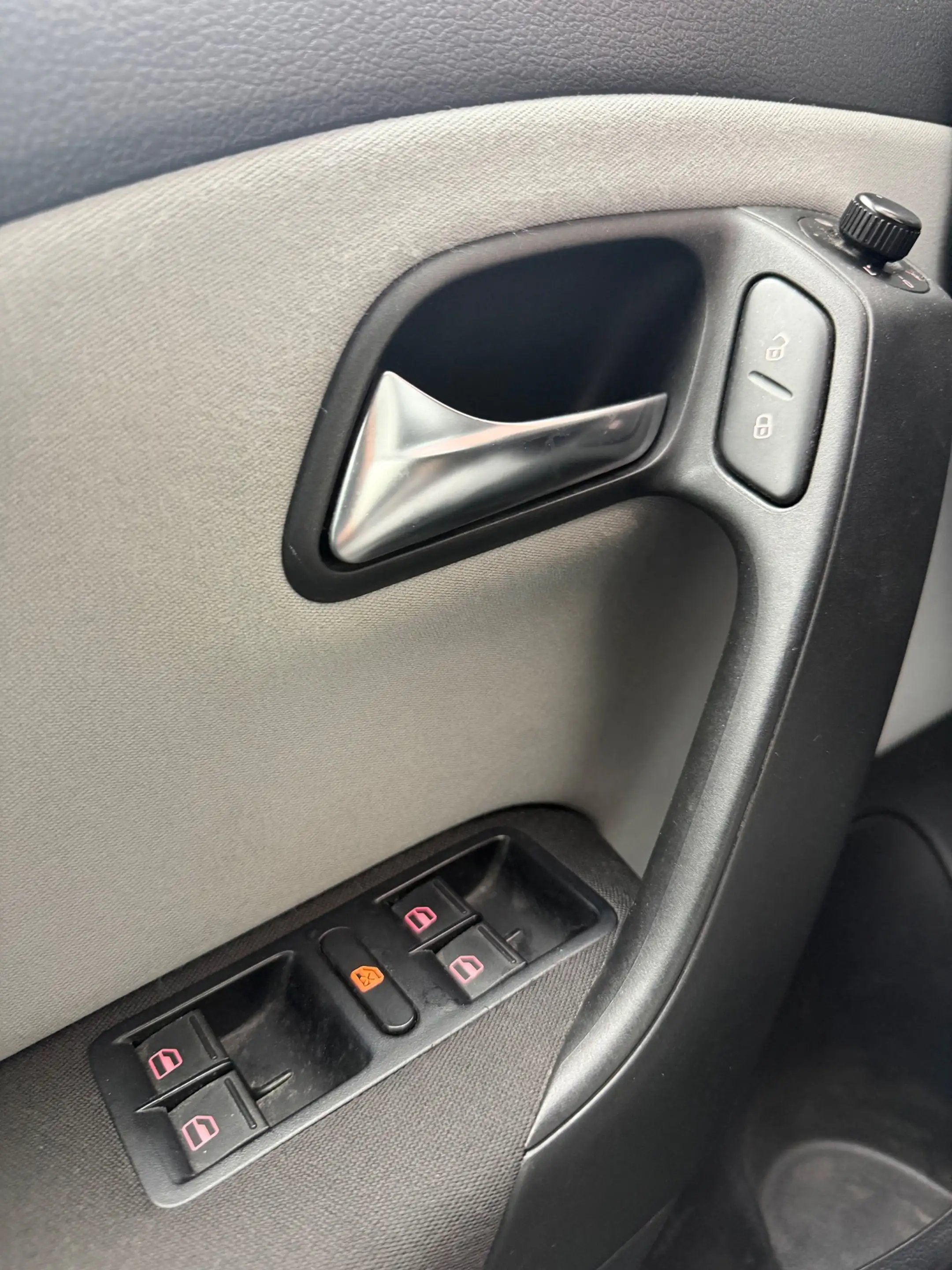 Volkswagen Polo Cross 1.2 TSI / Clima / PDC / Cruise / LM / NAP — photo 20