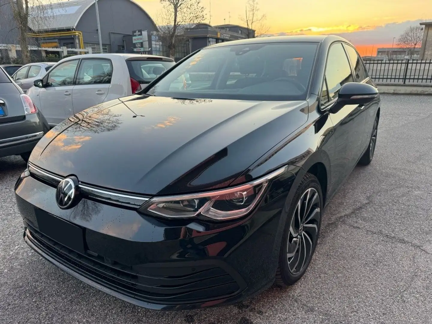 Volkswagen Golf 2.0 TDI SCR Style IVA ESPOSTA Nero - 1