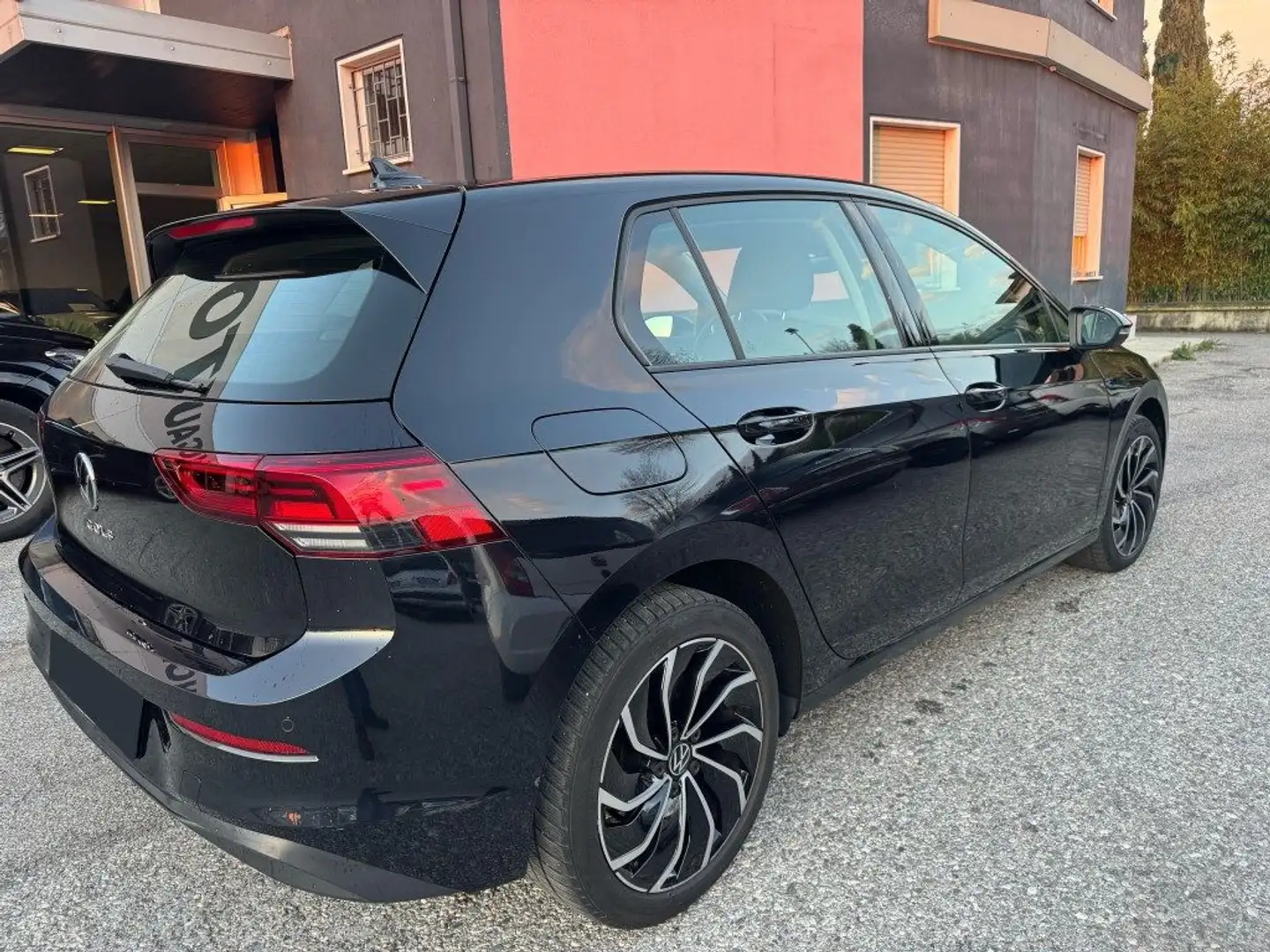 Volkswagen Golf 2.0 TDI SCR Style IVA ESPOSTA Nero - 2