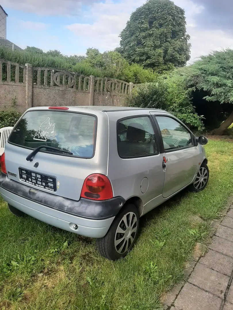 Renault Twingo 1.100 essence..prêt immatriculé - 1