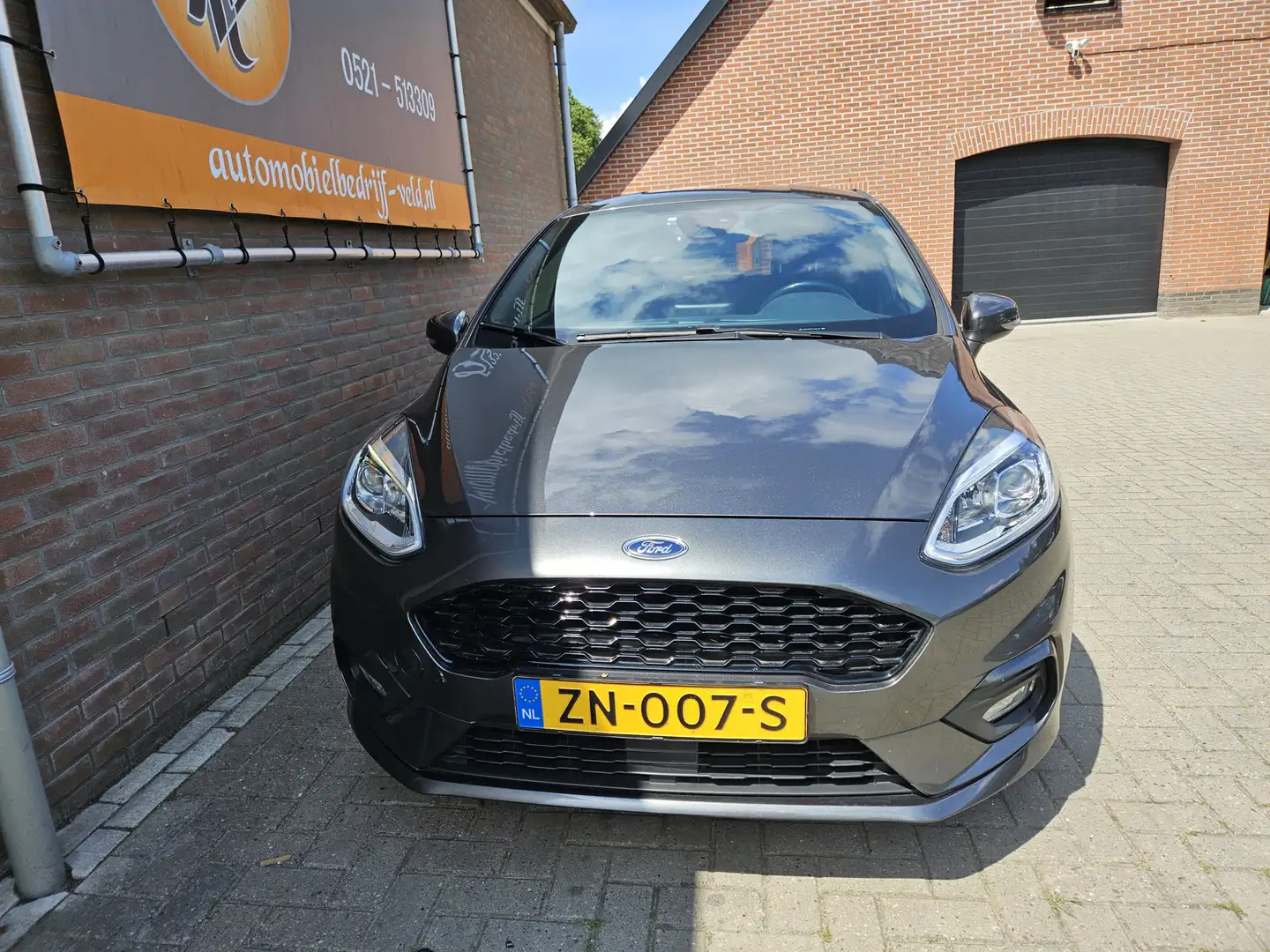 Ford Fiesta 1.0 EcoBoost ST-Line (olie lampje brand) Grijs - 2