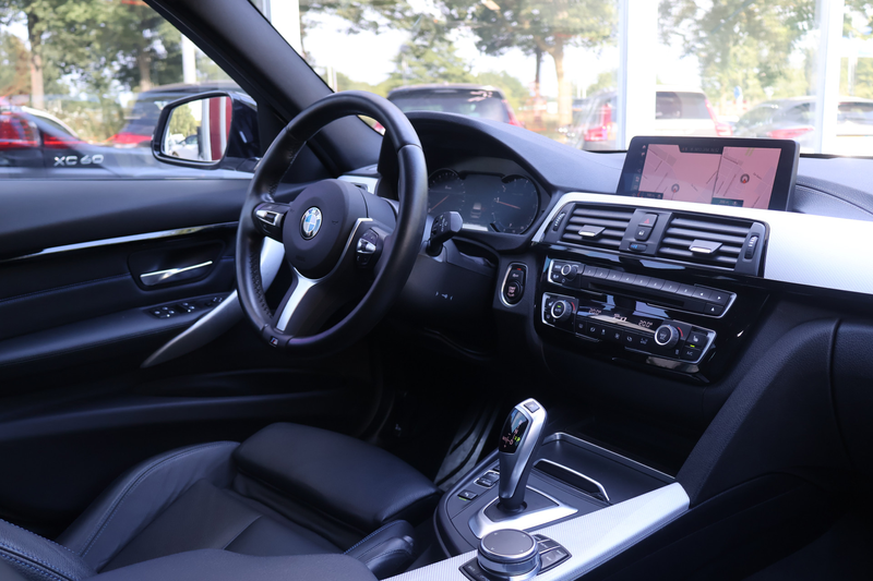 BMW 318 3-serie Touring 318i M Sport Automaat | origineel — photo 8