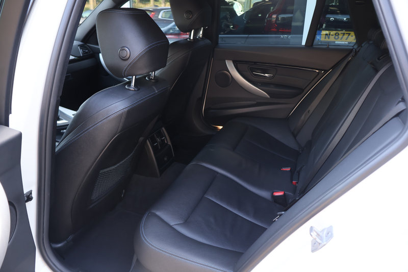 BMW 318 3-serie Touring 318i M Sport Automaat | origineel — photo 20