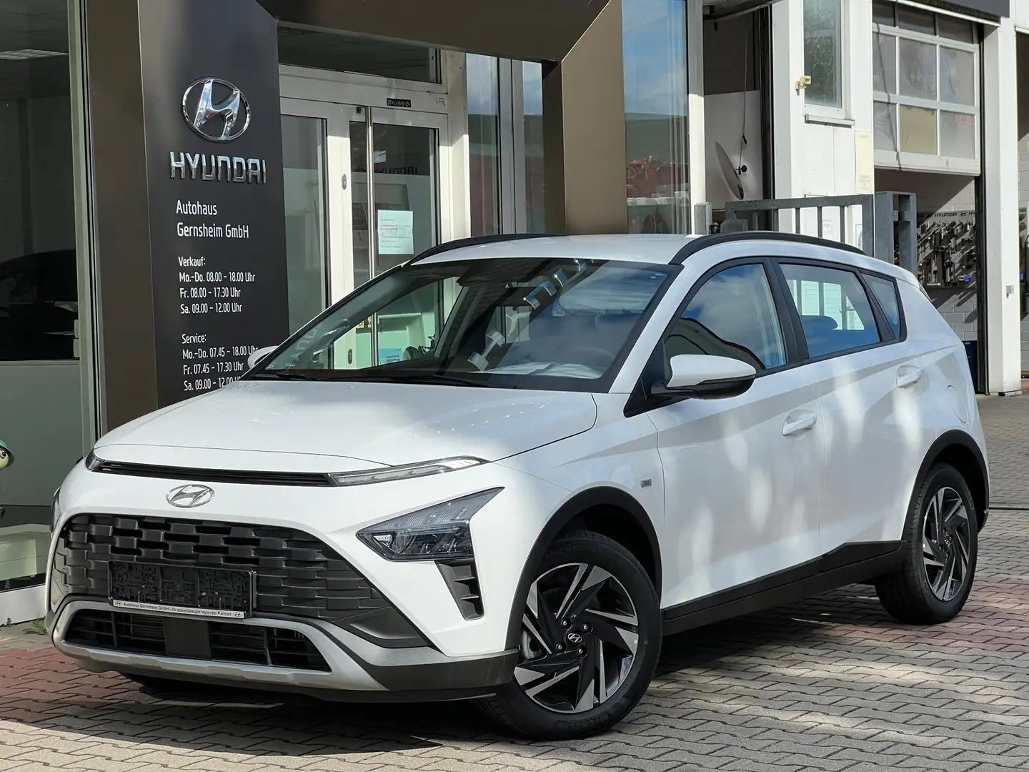 Hyundai BAYON Trend Mild-Hybrid 2WD ***NAVI, KAMERA, SZH, DAB*** Weiß - 1