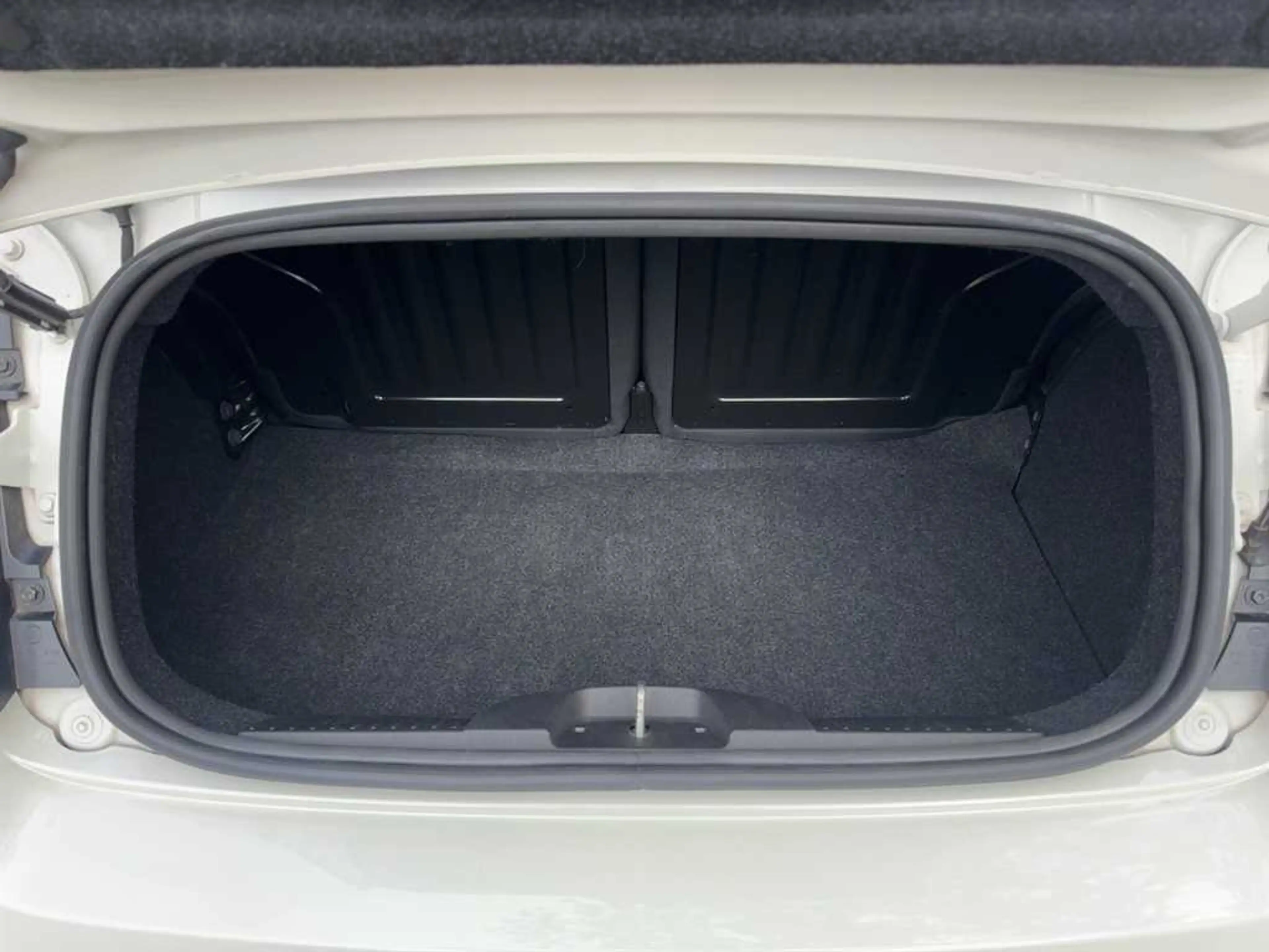 Abarth 595C 1.4T esseesse*Carbon*Akrapovič*Carplay*Xenon* — photo 7