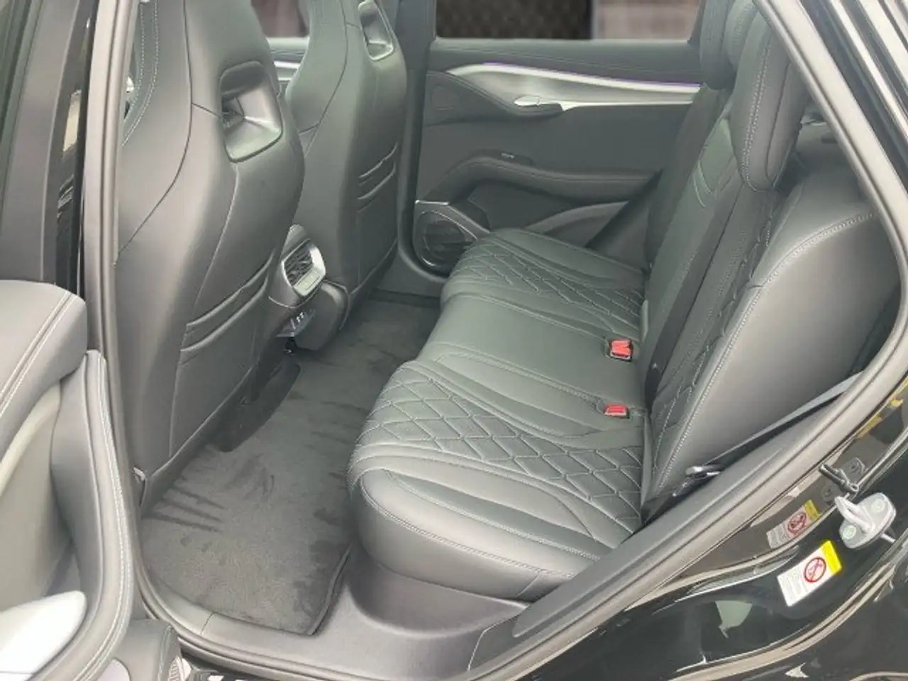 BYD SEALION 7