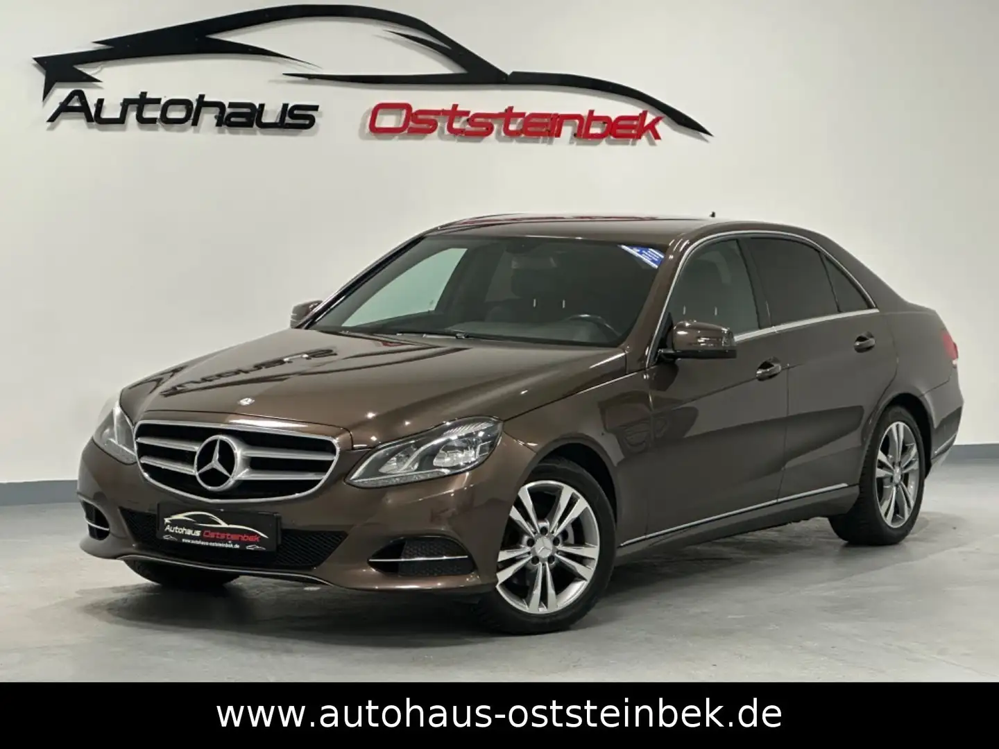 Mercedes-Benz E 200 CDI BLUEEFFICIENCY/LEDER/LED/SHZ/PDC/ Braun - 1