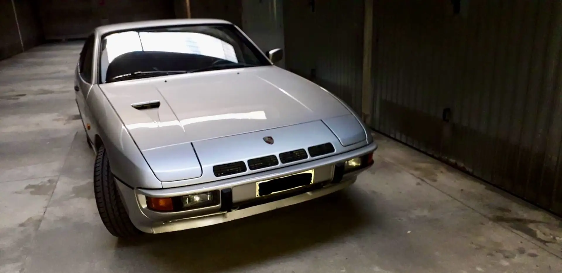 Porsche 924 2.0 Turbo - 1