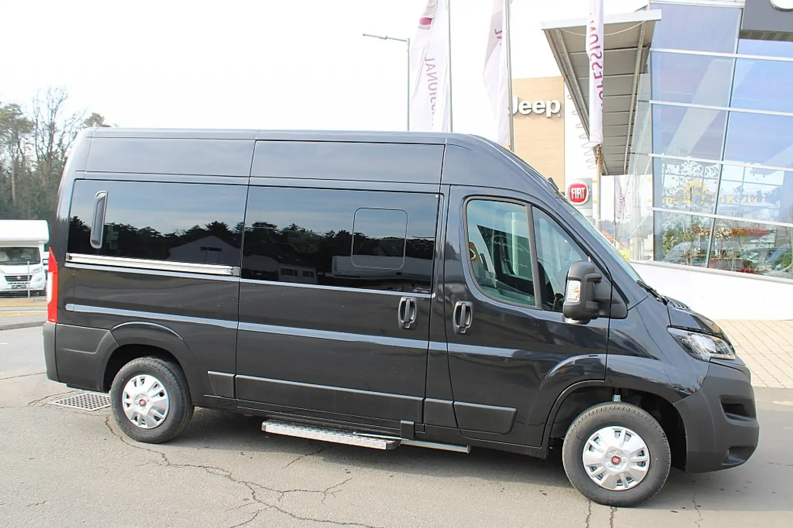 Fiat Ducato 33 L2H2 140 KOMBI 9-SITZER Schwarz - 2