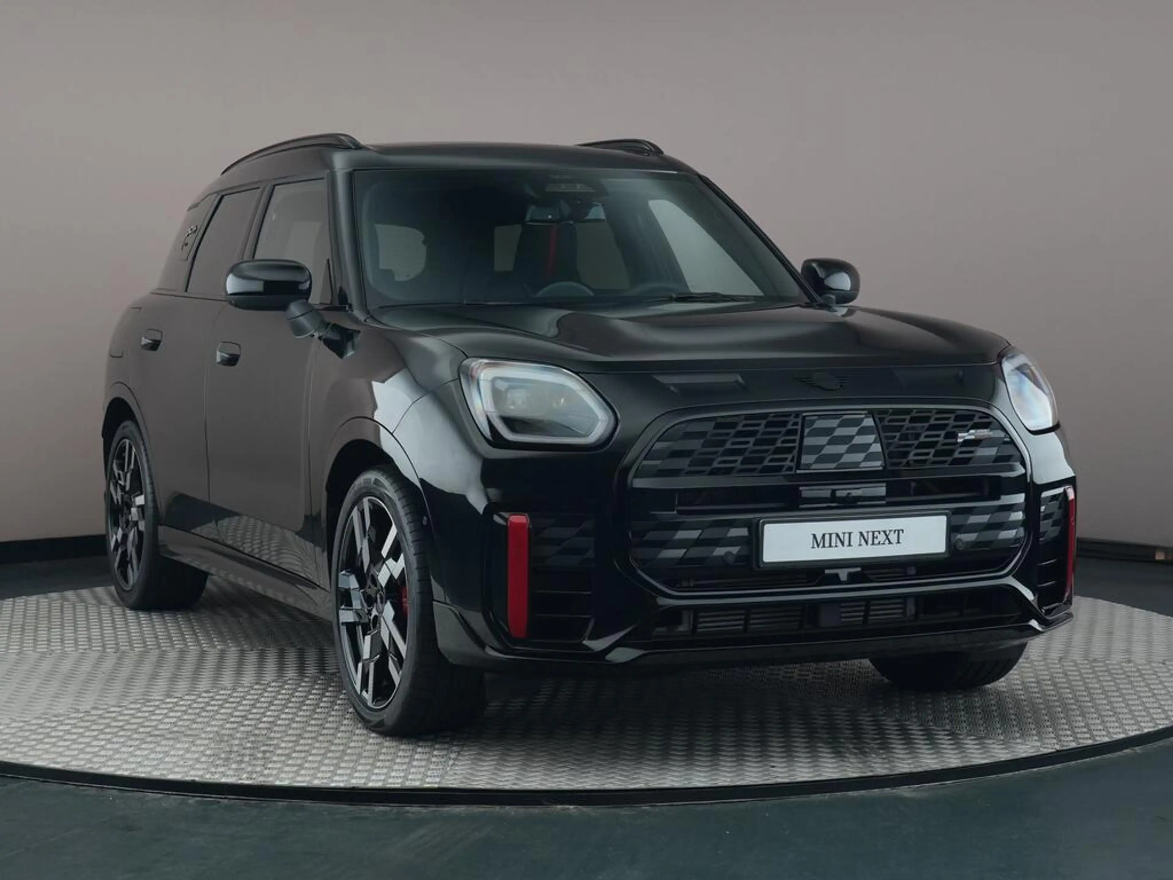 MINI John Cooper Works Countryman 2.0 JCW ALL4 XL — photo 3