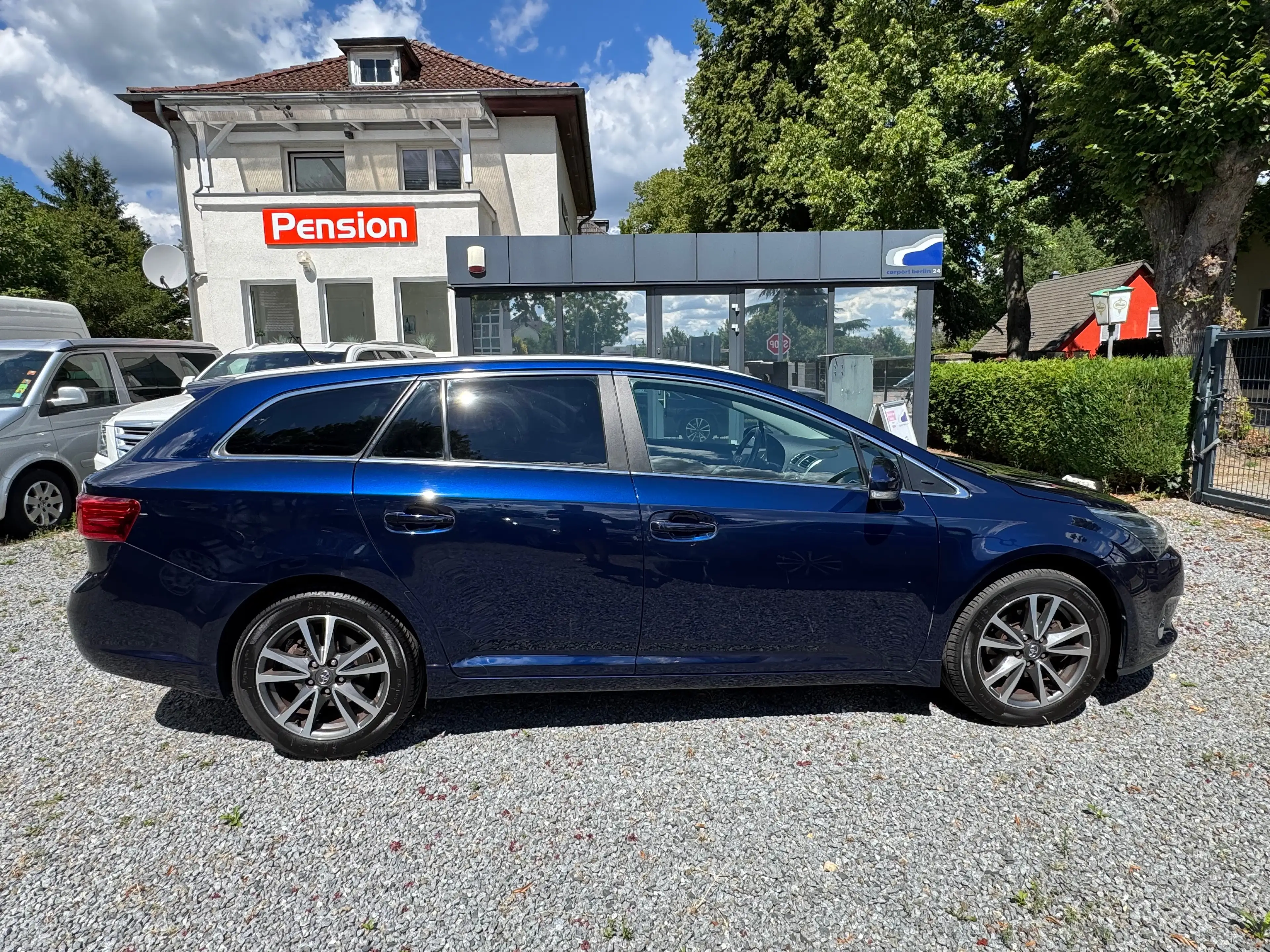 Toyota Avensis Edition — photo 6