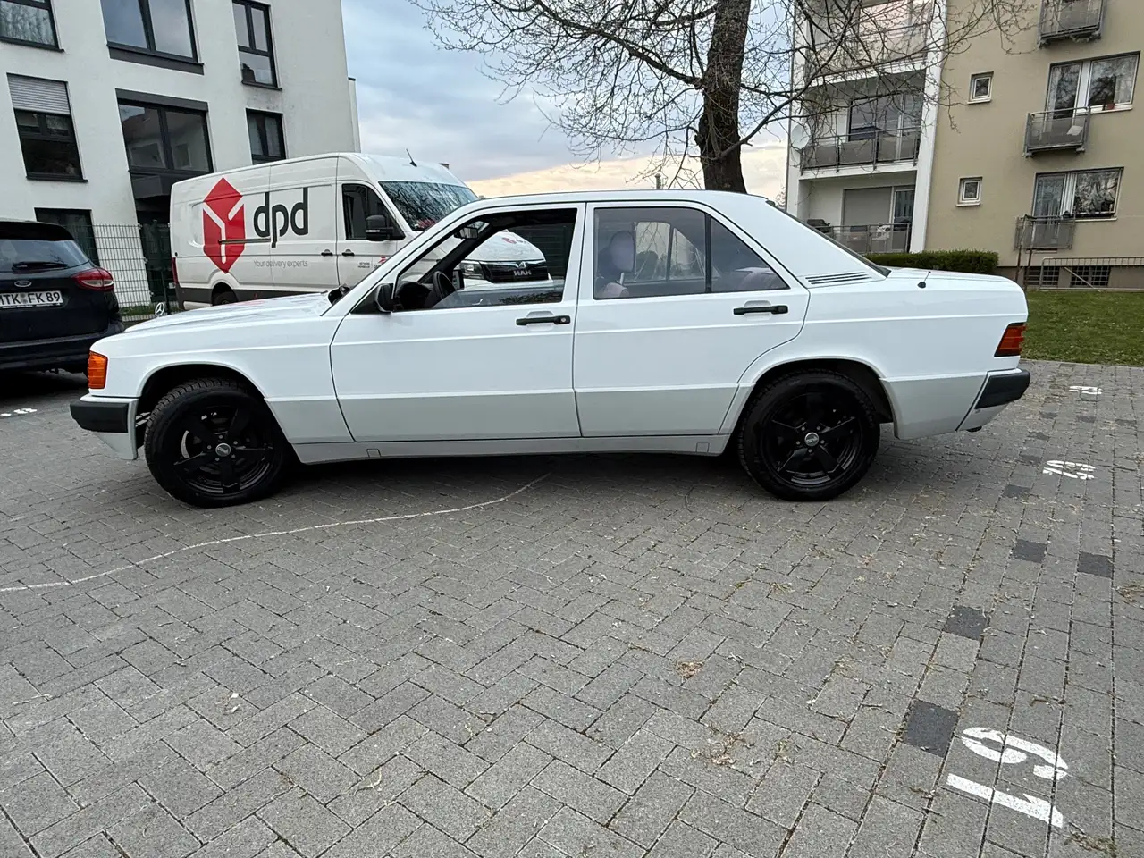 Mercedes-Benz 190 E 1.8 Automatik TÜV NEU 76.000 Km H Ken., foto 7