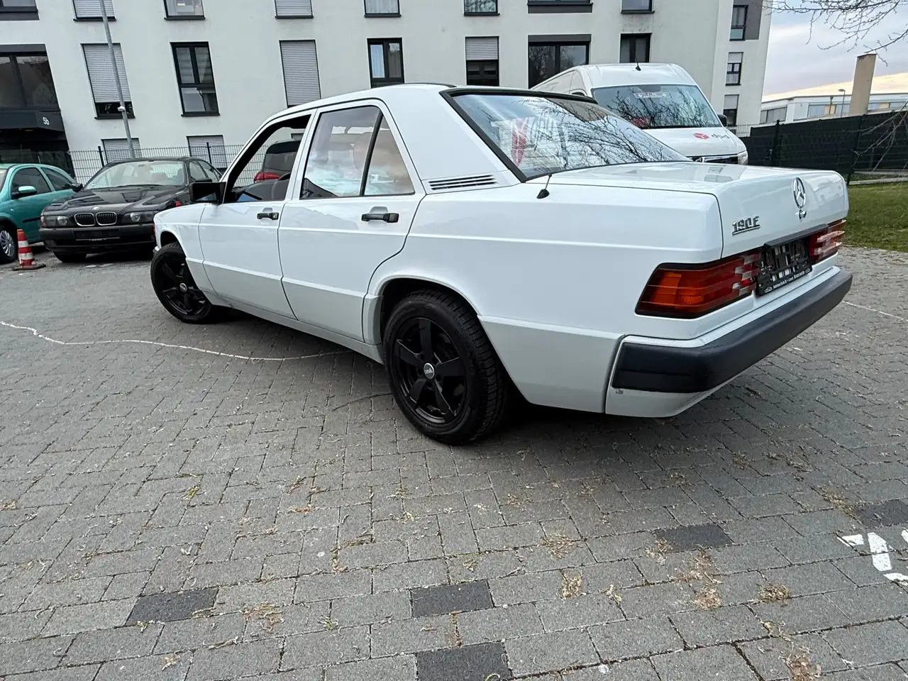 Mercedes-Benz 190 E 1.8 Automatik TÜV NEU 76.000 Km H Ken., foto 12
