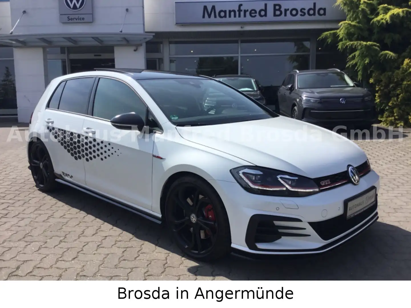 Volkswagen Golf VII GTI TCR Blanc - 1