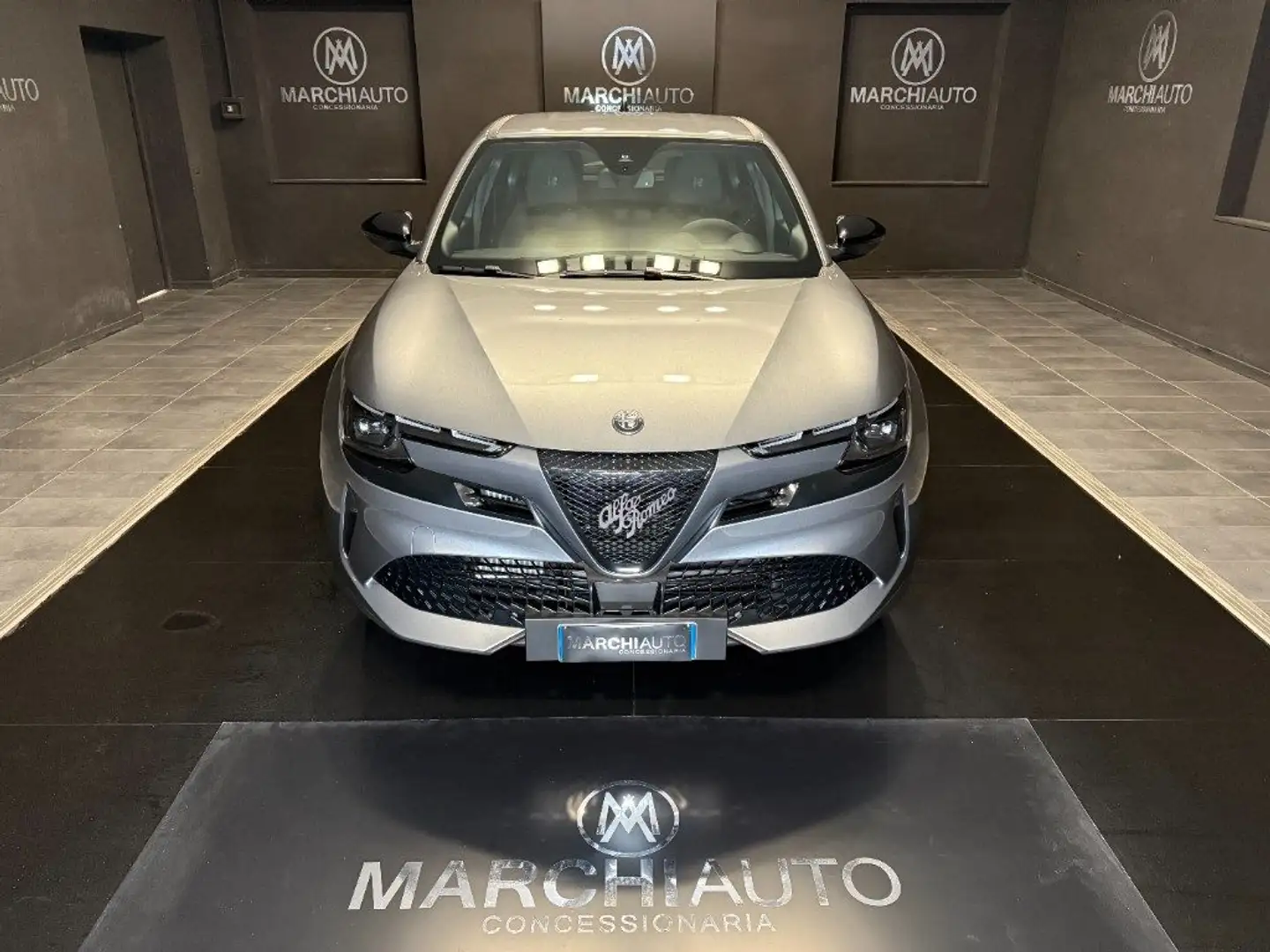 Alfa Romeo Junior 1.2 145 CV Hybrid eDCT6 Gri - 2