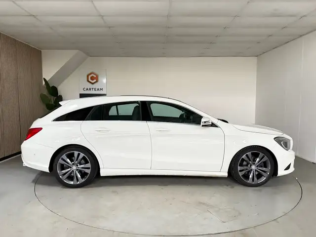 Mercedes-Benz Cla view 8