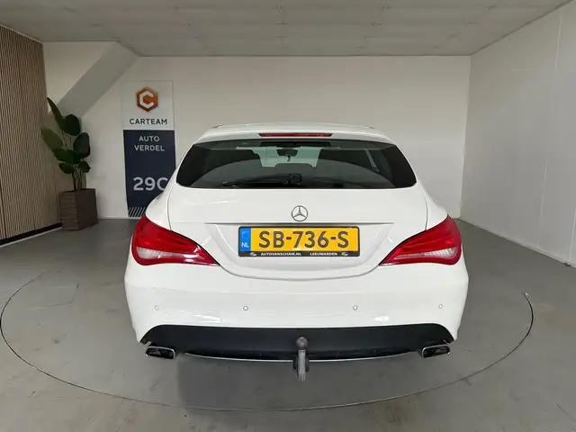Mercedes-Benz Cla view 11