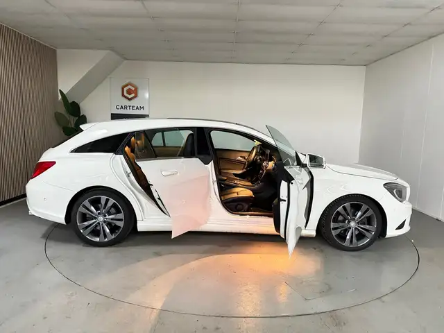 Mercedes-Benz Cla view 9