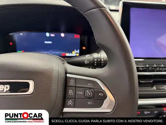 Jeep Compass view 22