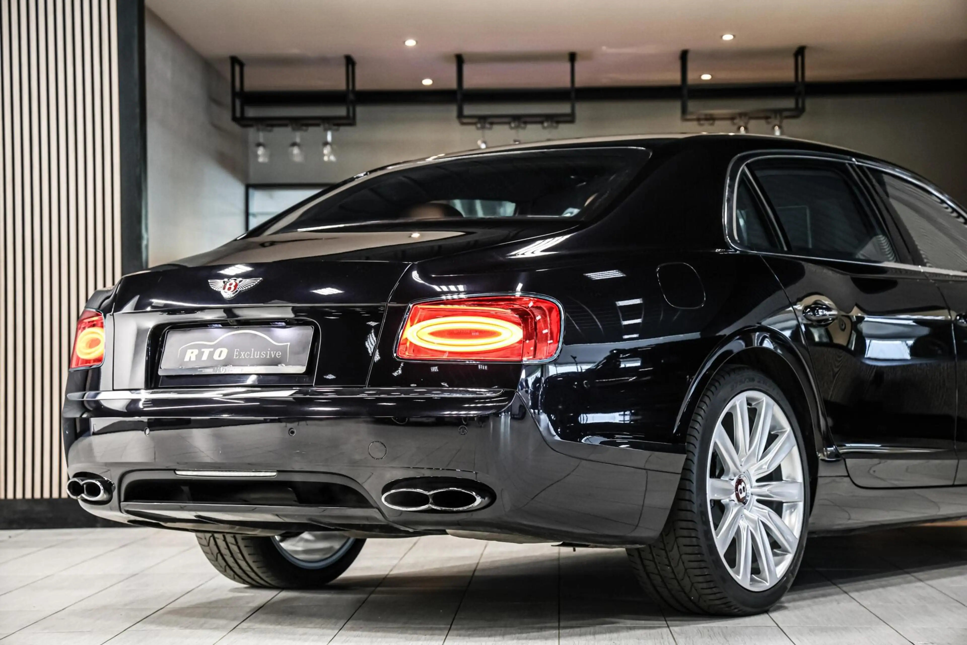Bentley Flying Spur 4.0 V8|Massage V+A|ACC|Luchtvering — photo 12