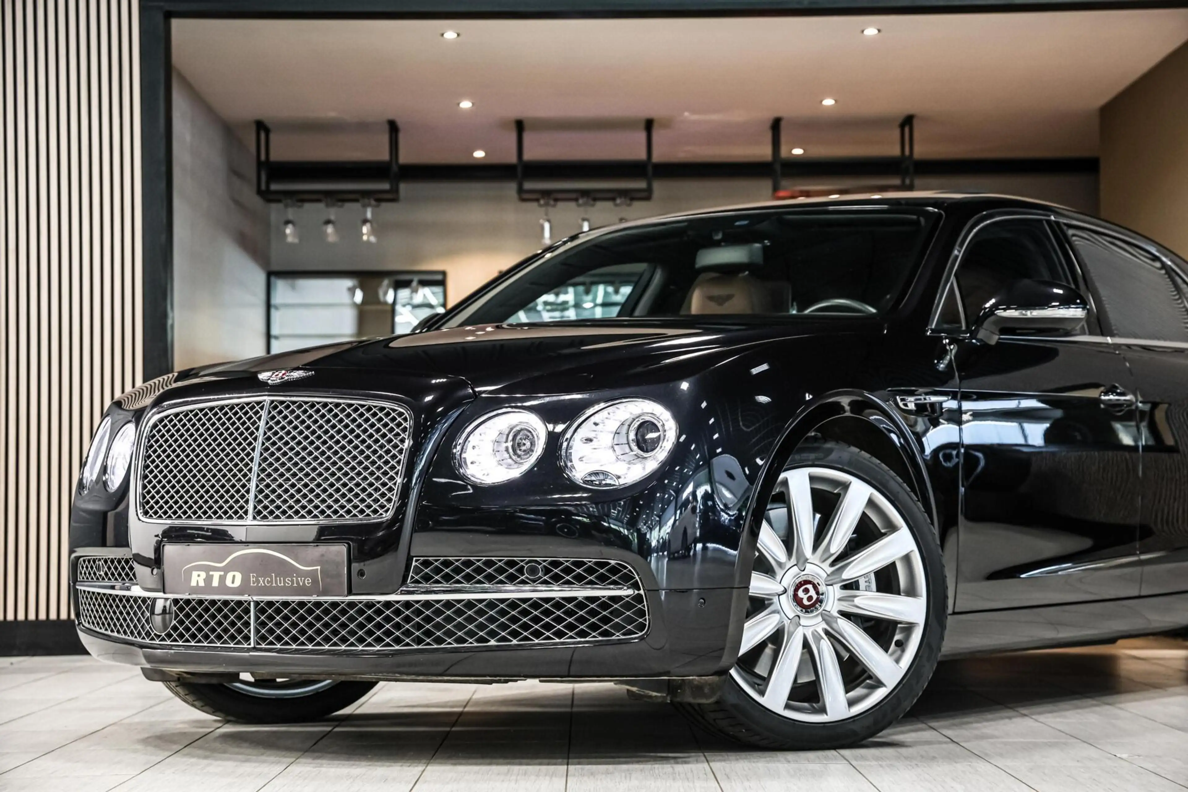 Bentley Flying Spur 4.0 V8|Massage V+A|ACC|Luchtvering — photo 6