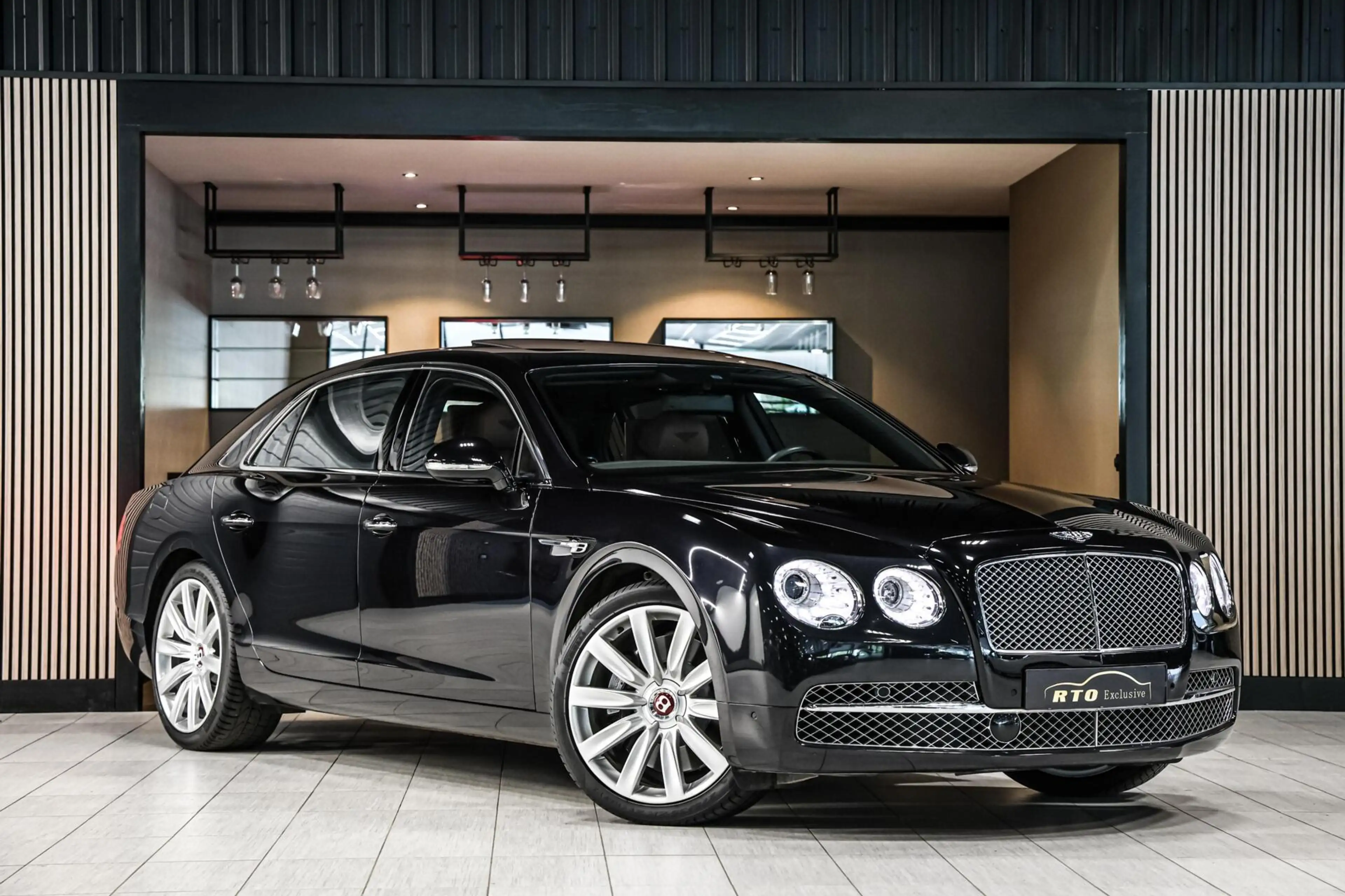 Bentley Flying Spur 4.0 V8|Massage V+A|ACC|Luchtvering — photo 4