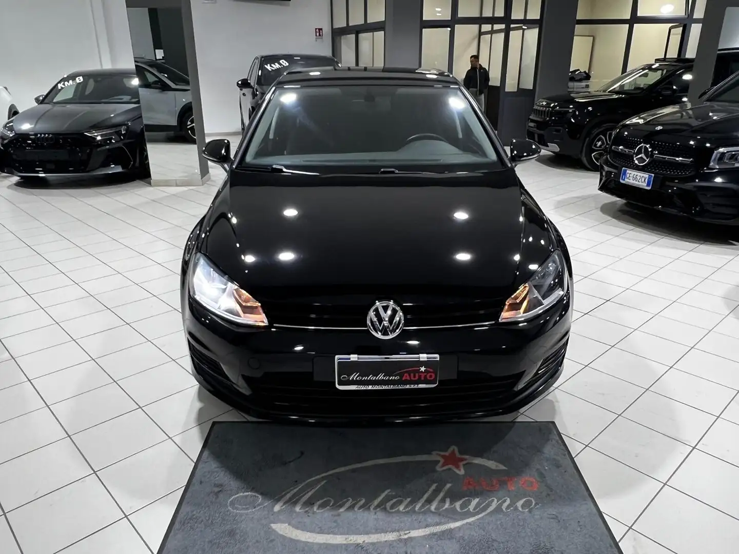 Volkswagen Golf Golf 1.6 TDI 5p. Comfortline BlueMotion Technology Nero - 1