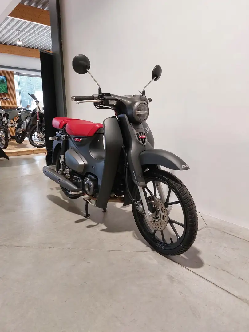 Honda Super Cub 125 Gris - 2