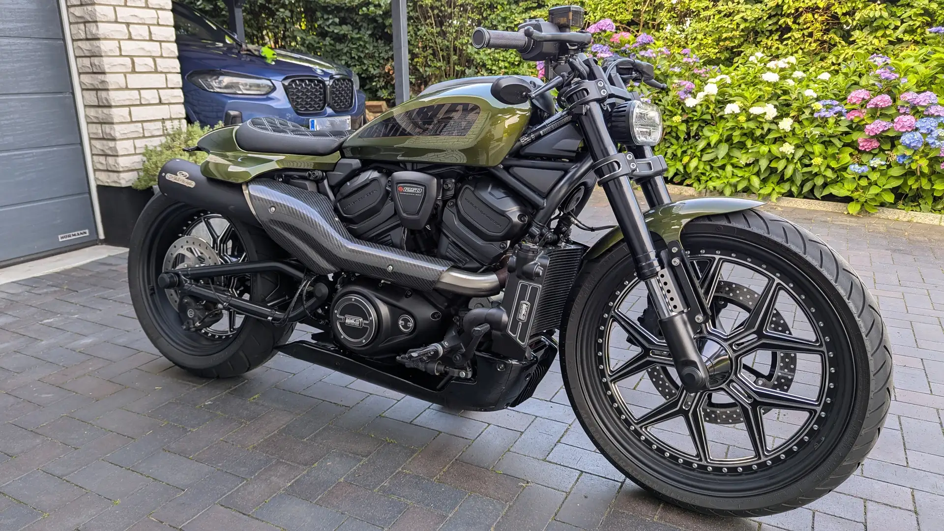 Harley-Davidson Sportster Custom Umbau, Mineral Green Metallic Zielony - 2