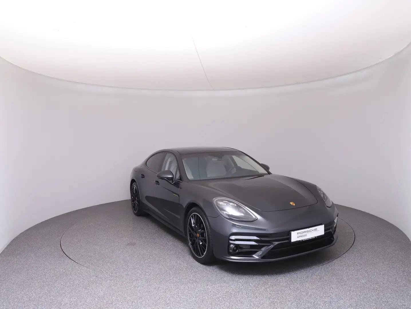 Porsche Panamera Turbo S E-Hybrid Grau - 2