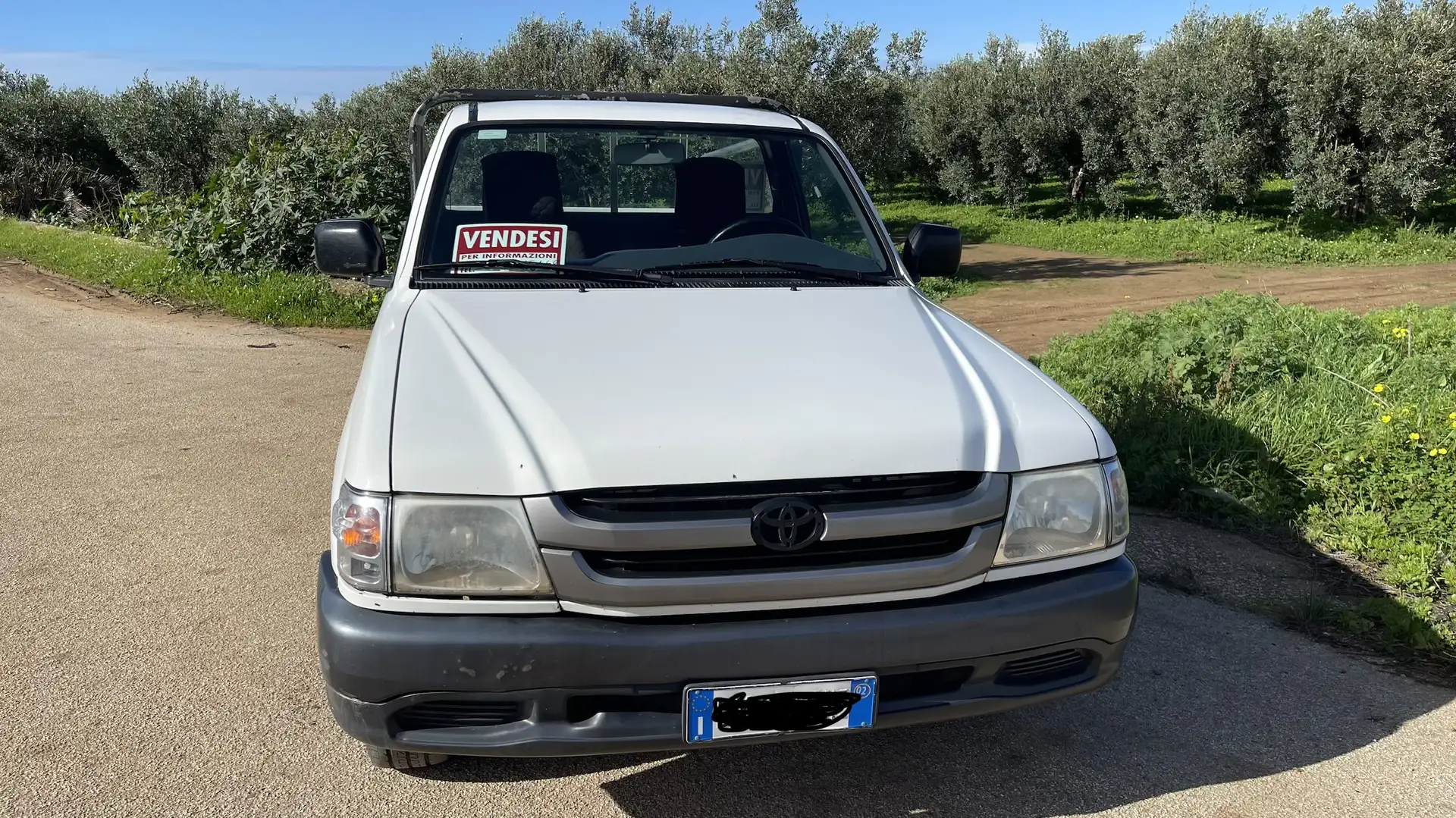 Toyota Hilux 2.5 extra cab Blanc - 1