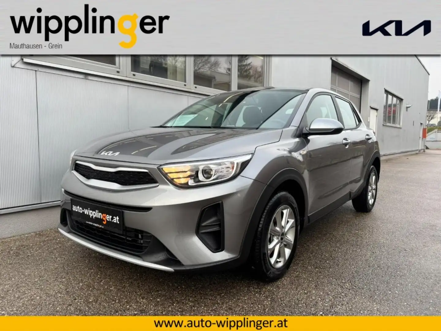 Kia Stonic TITAN 1.0 TGDI MT6 100 LP. € 23.240,00 Grau - 1
