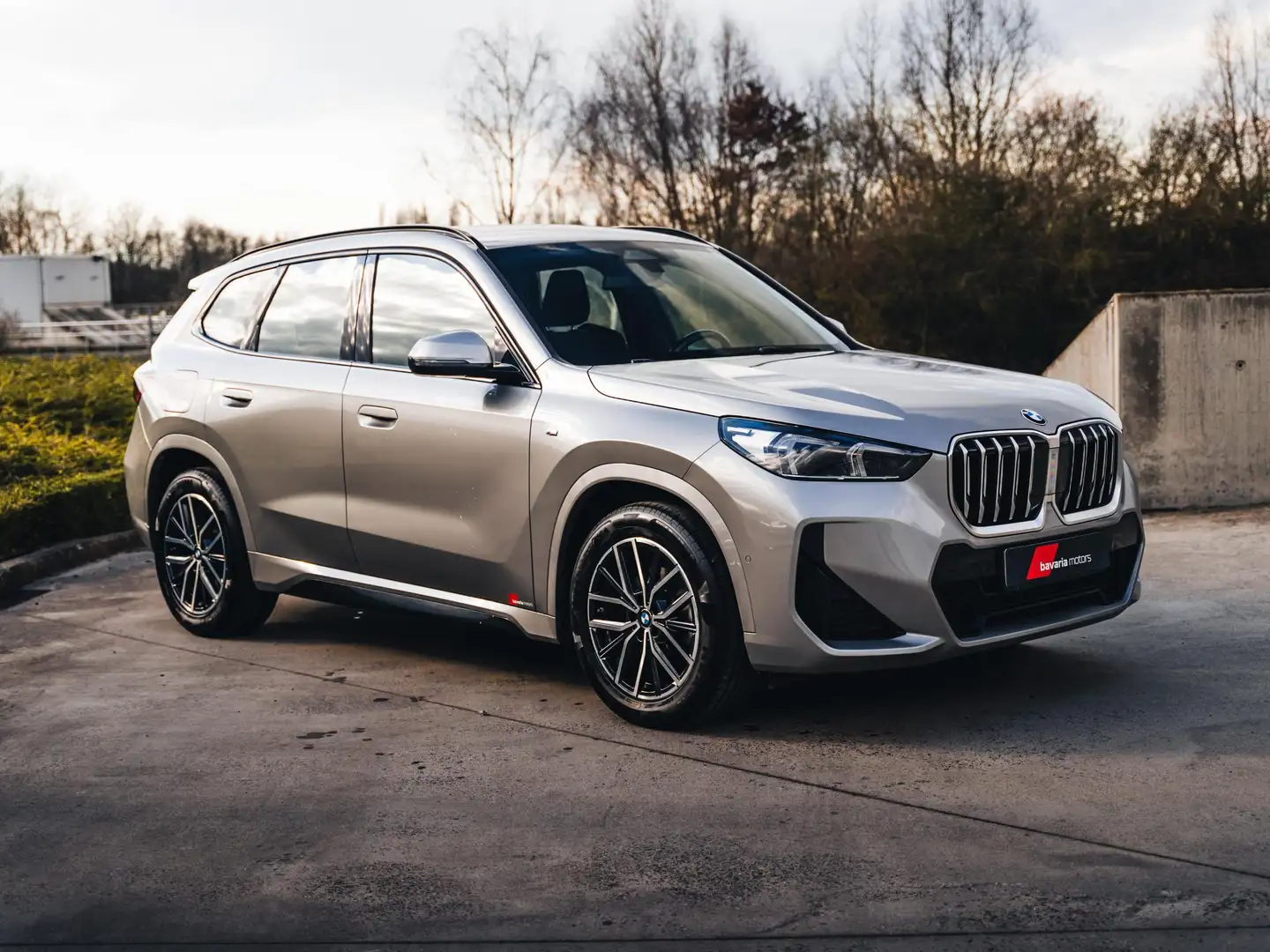 BMW X1 sDrive18i / M Sport / Space Silver Argent - 1