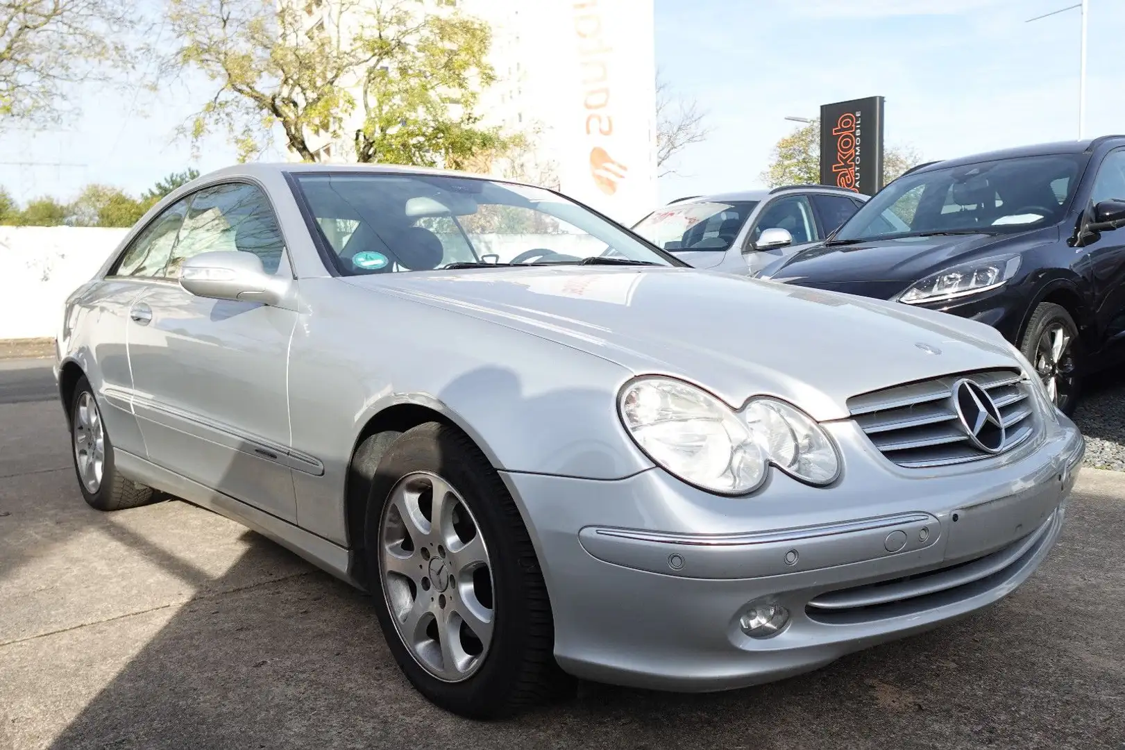 Mercedes-Benz CLK 240 CLK Coupe CLK 240 1 Hand+PDC+SITZHEIZUNG Silber - 1