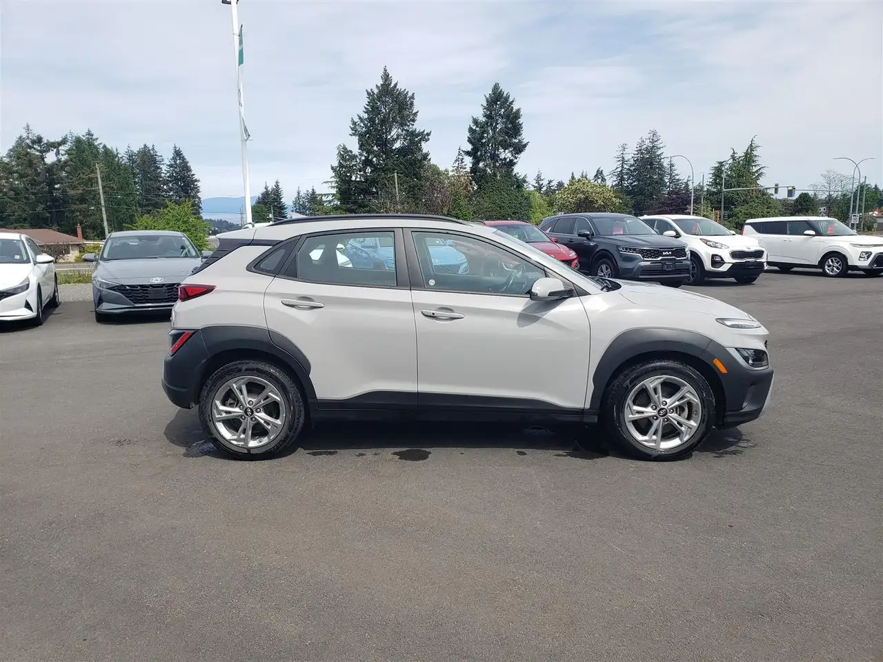 Hyundai KONA photo Hyundai KONA
