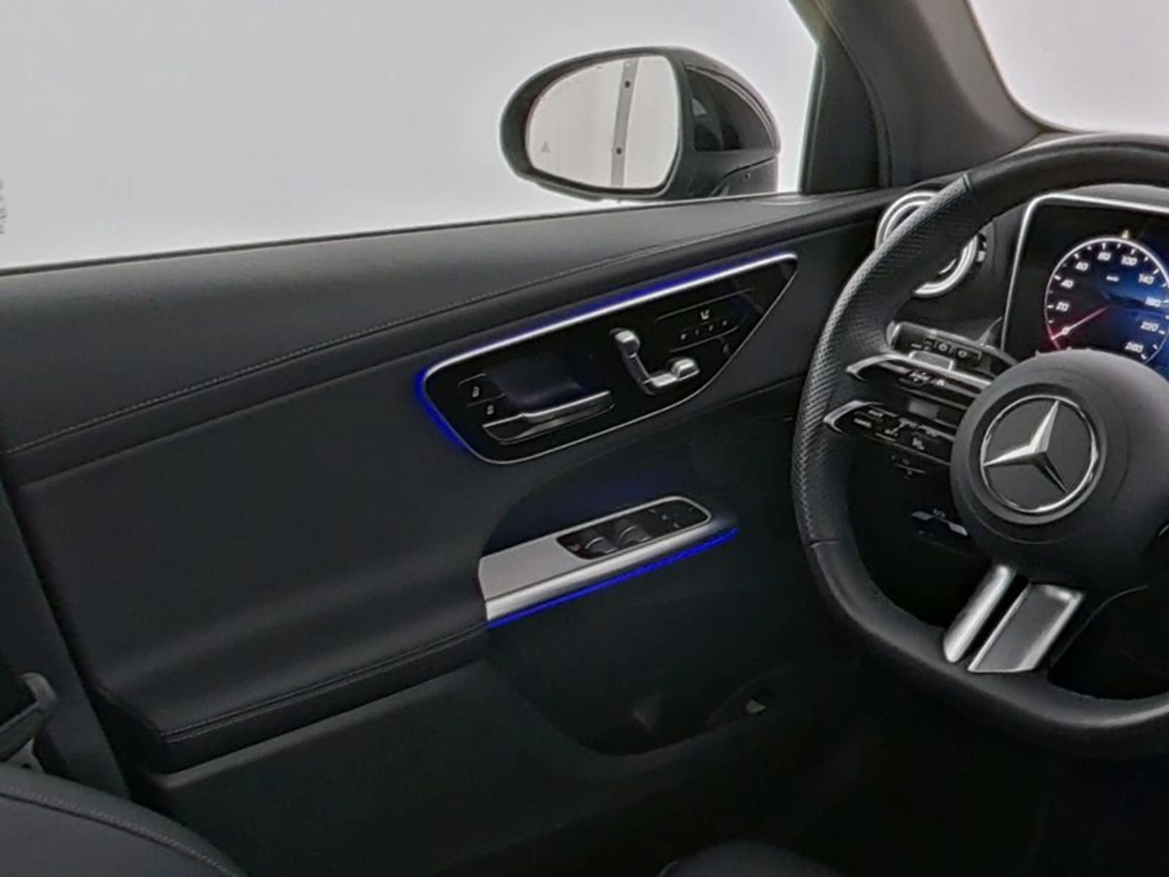 Mercedes-Benz GLC 220 d 4M AMG*Advanced*LED*Panorama-SD*AHK* — photo 8