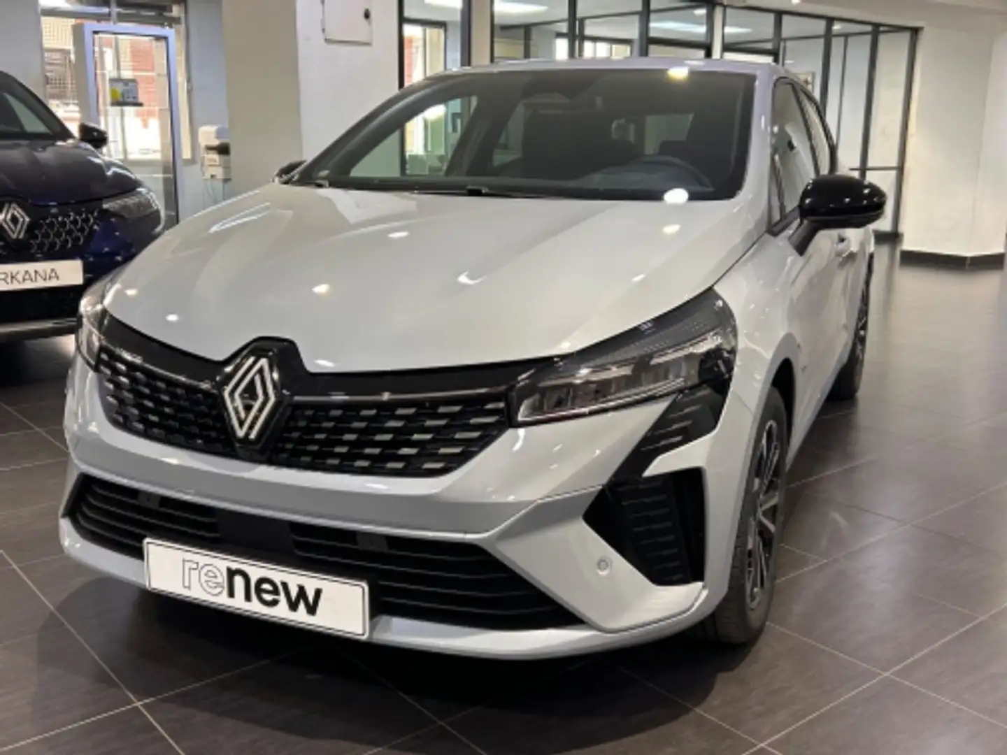 Renault Clio Techno Gris - 1