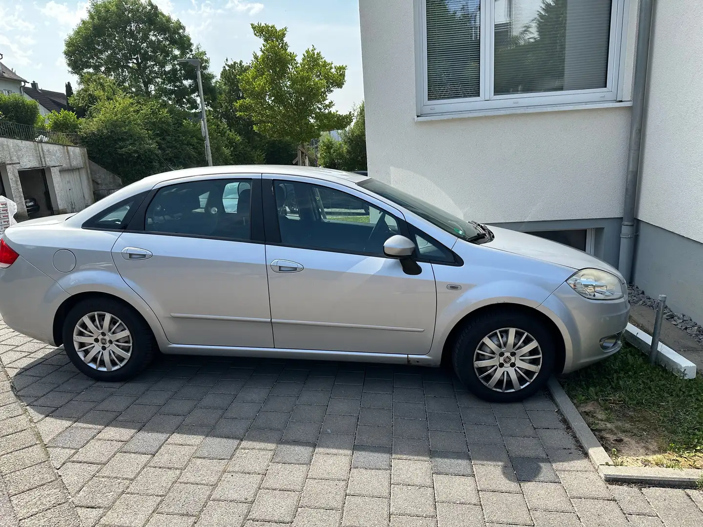 Fiat Linea Linea 1.4 T-Jet 16V Emotion Srebrny - 1