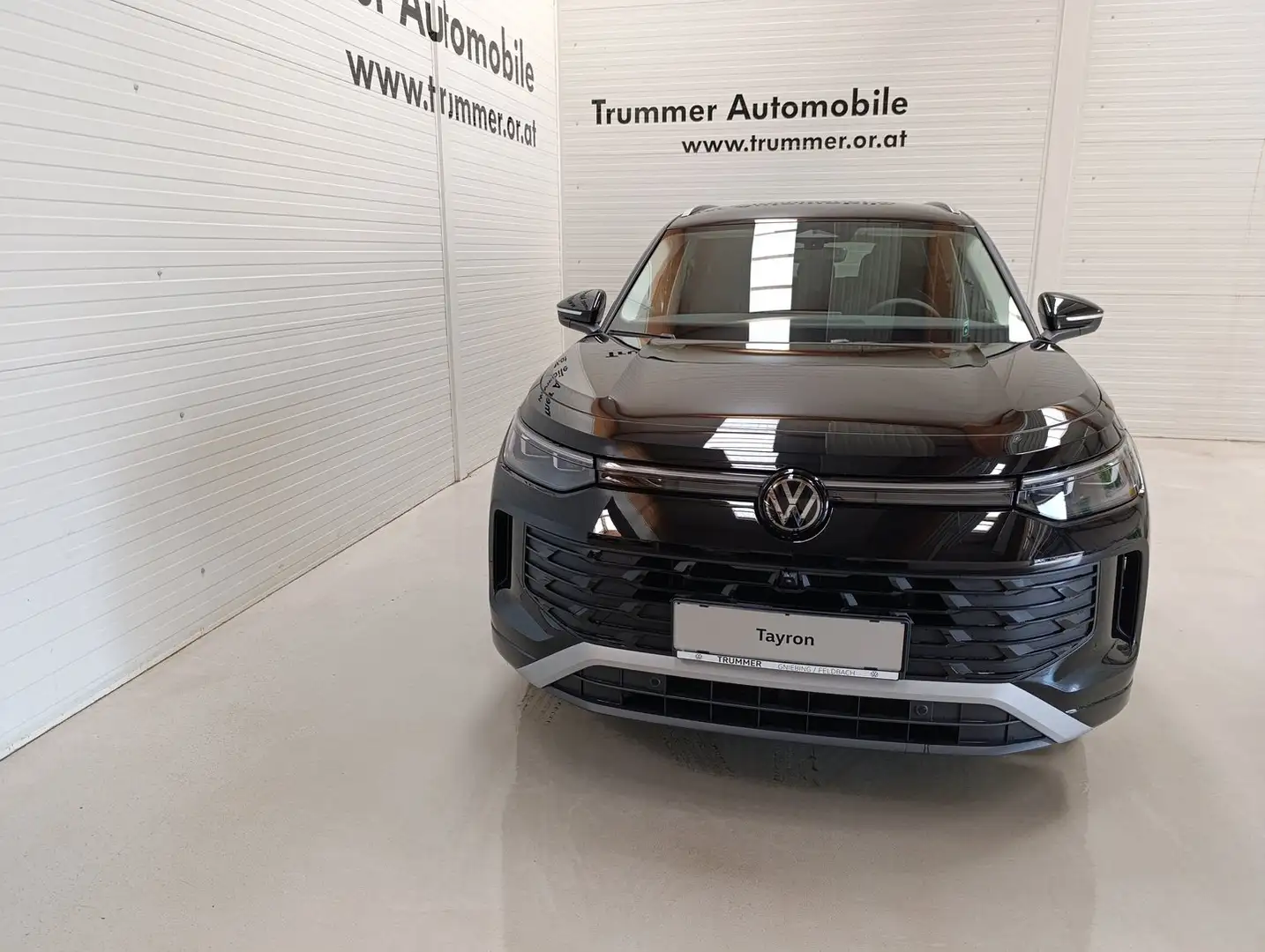 Volkswagen Tayron Friends eTSI DSG Schwarz - 2