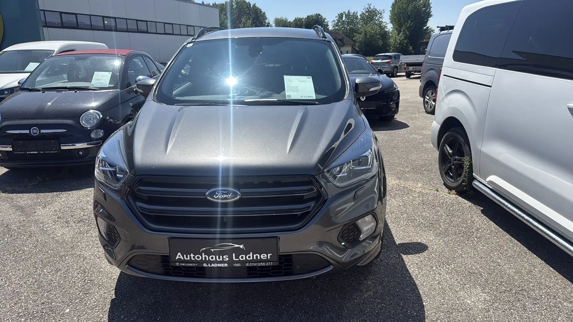 Ford Kuga Kuga 1,5 TDCi ST-Line Start/Stop ST-Line Grau - 2