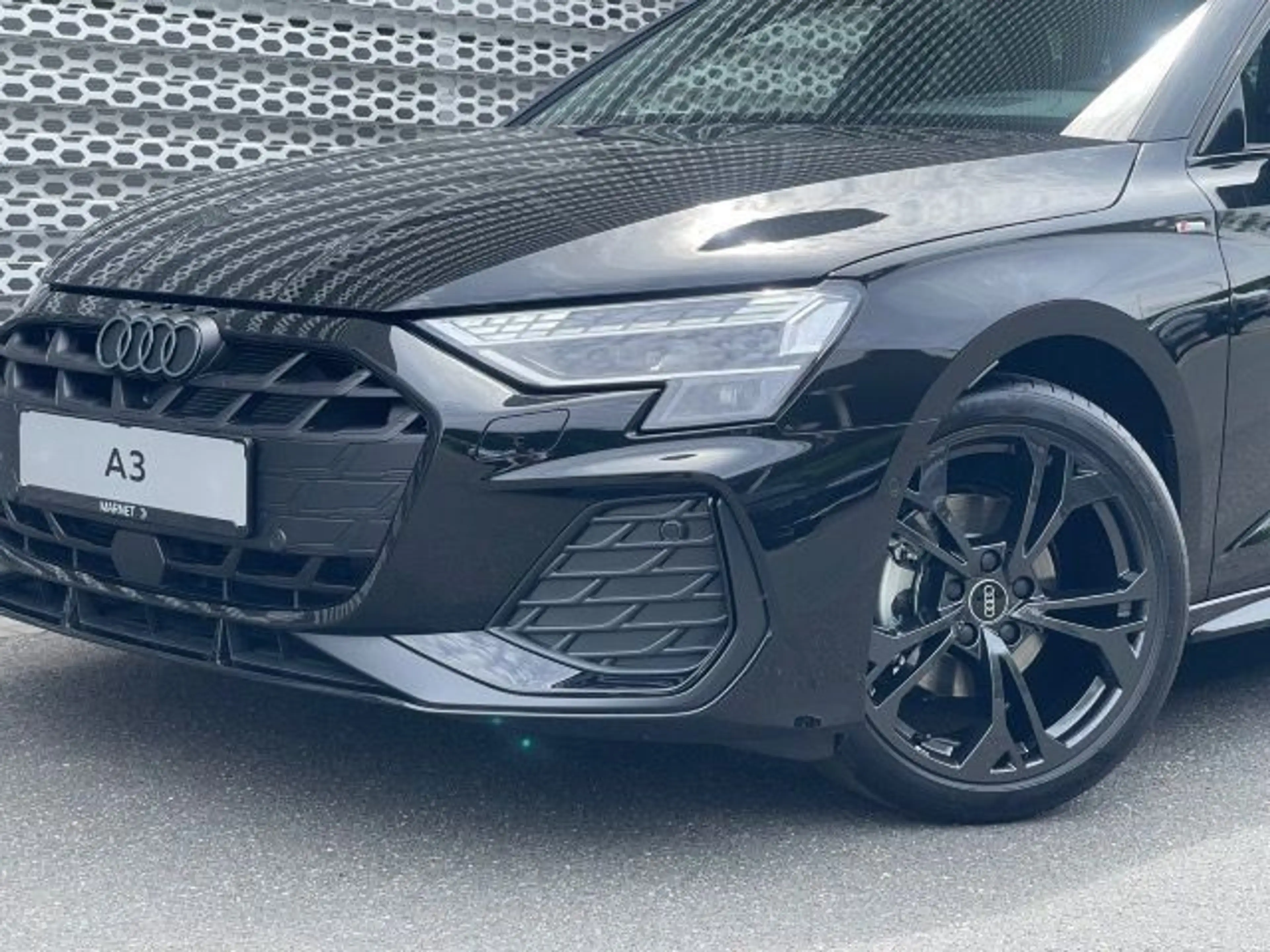 Audi A3 S line TFSI 110 kW S t ronic — photo 2