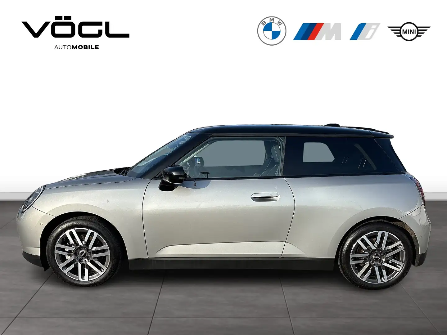 MINI Cooper SE Classic Trim Head-Up Panoramadach Gris - 2