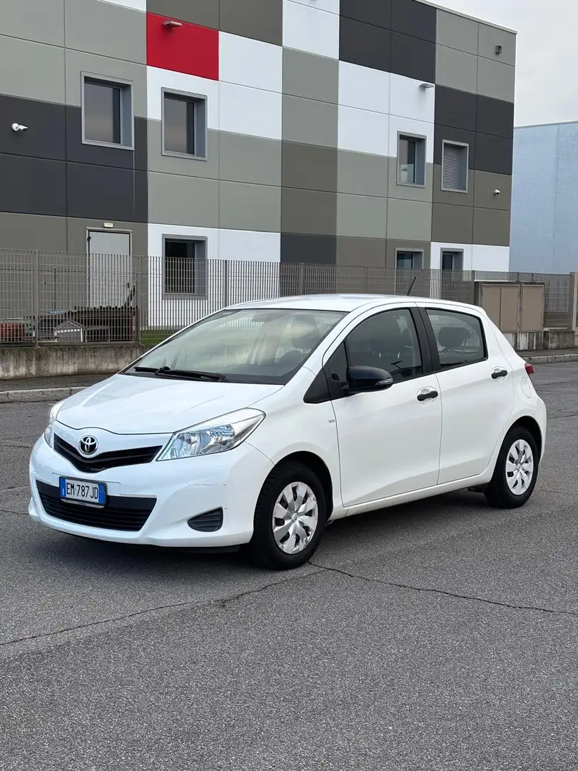 Toyota Yaris 5p 1.0 Lounge GARANZIA TOYOTA - 2