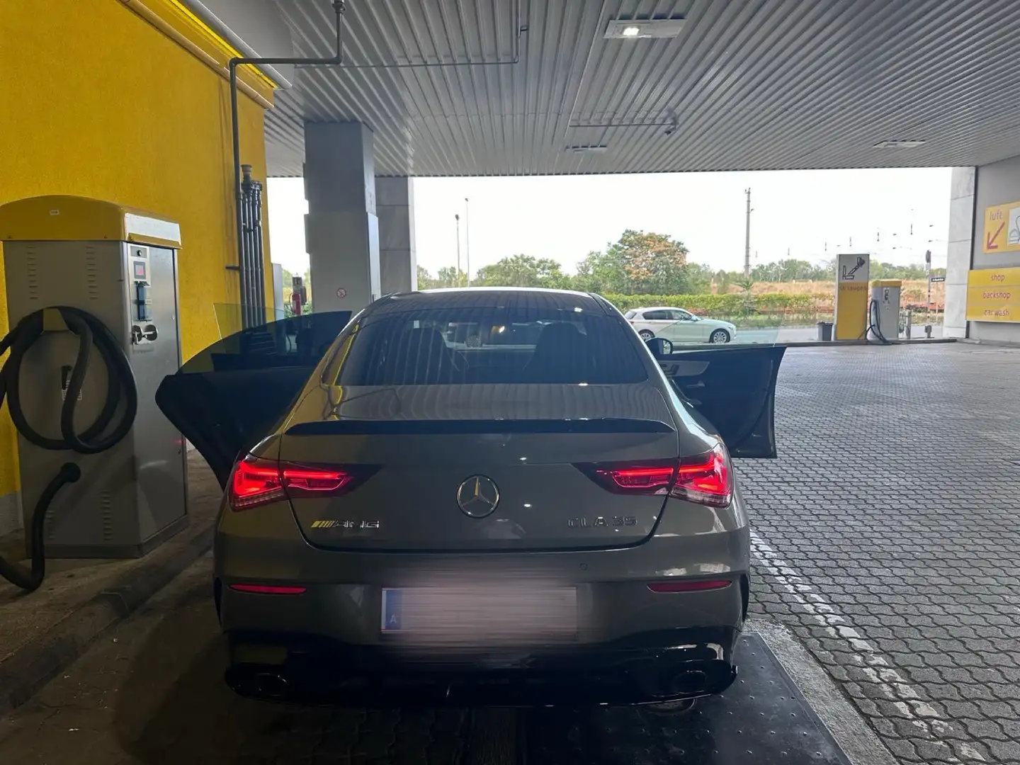 Mercedes-Benz CLA 35 AMG 4MATIC Aut. Grau - 2